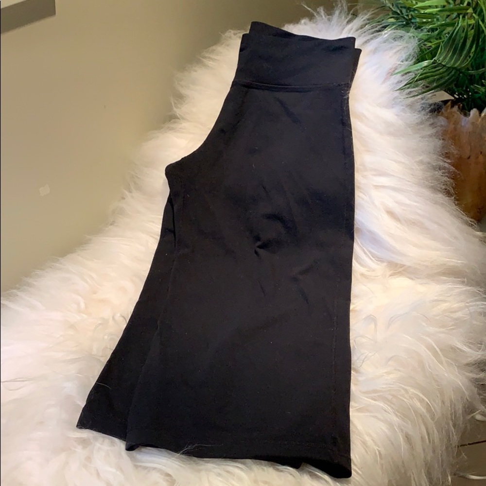 Lululemon wide leg crop